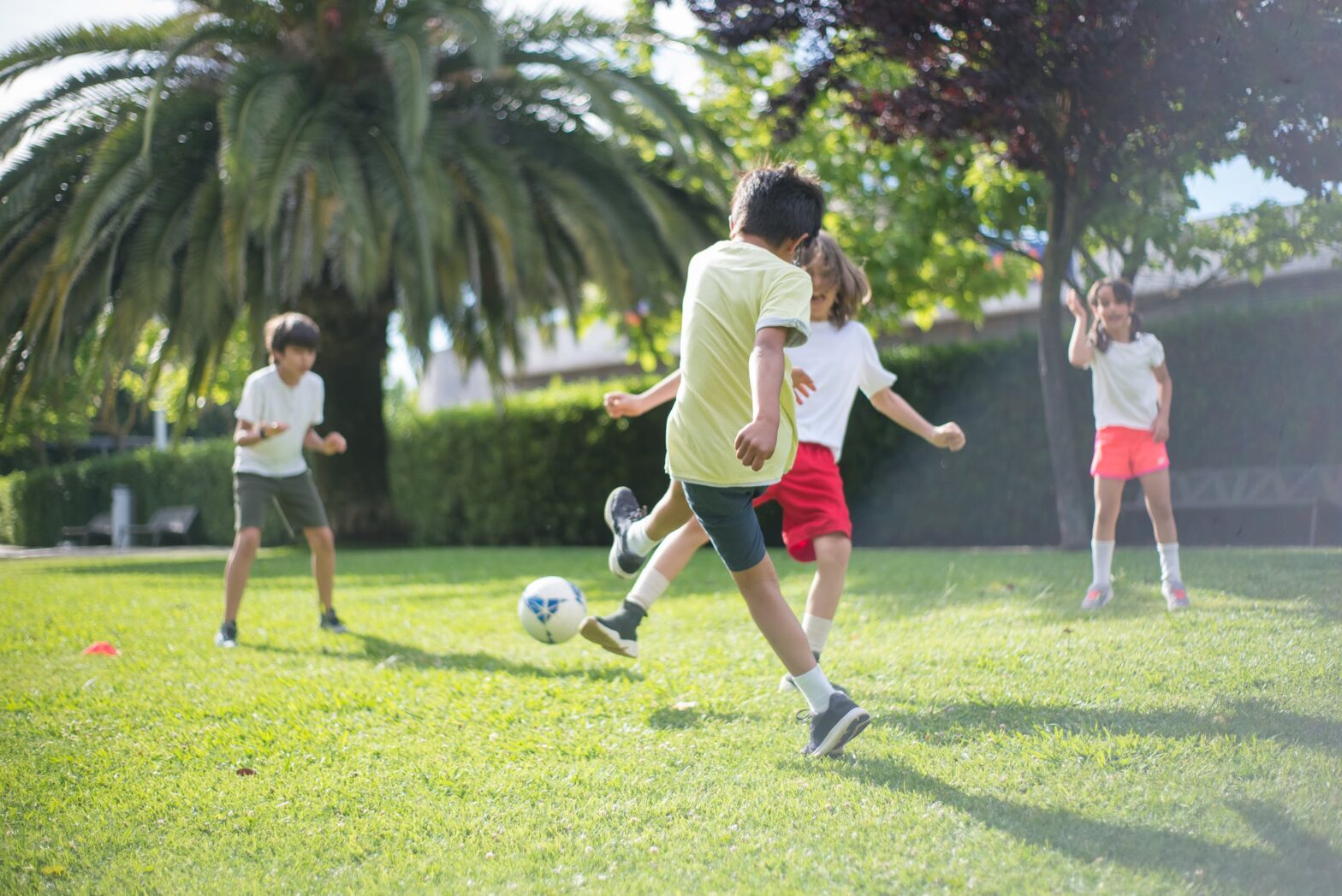 اللياقة البدنية: كيف تدعم تطور الأطفال  المعرفي والنفسي والاجتماعي؟